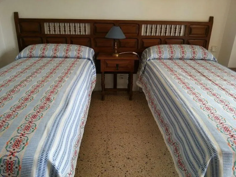 Spacious Flat With Sea Views, 3 Bedrooms, 2 Bathrooms And Next To The Beach!! Roda de Bera