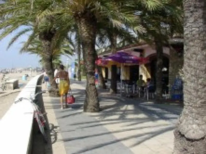 Spacious Flat With Sea Views, 3 Bedrooms, 2 Bathrooms And Next To The Beach!! Roda de Bera Apartment