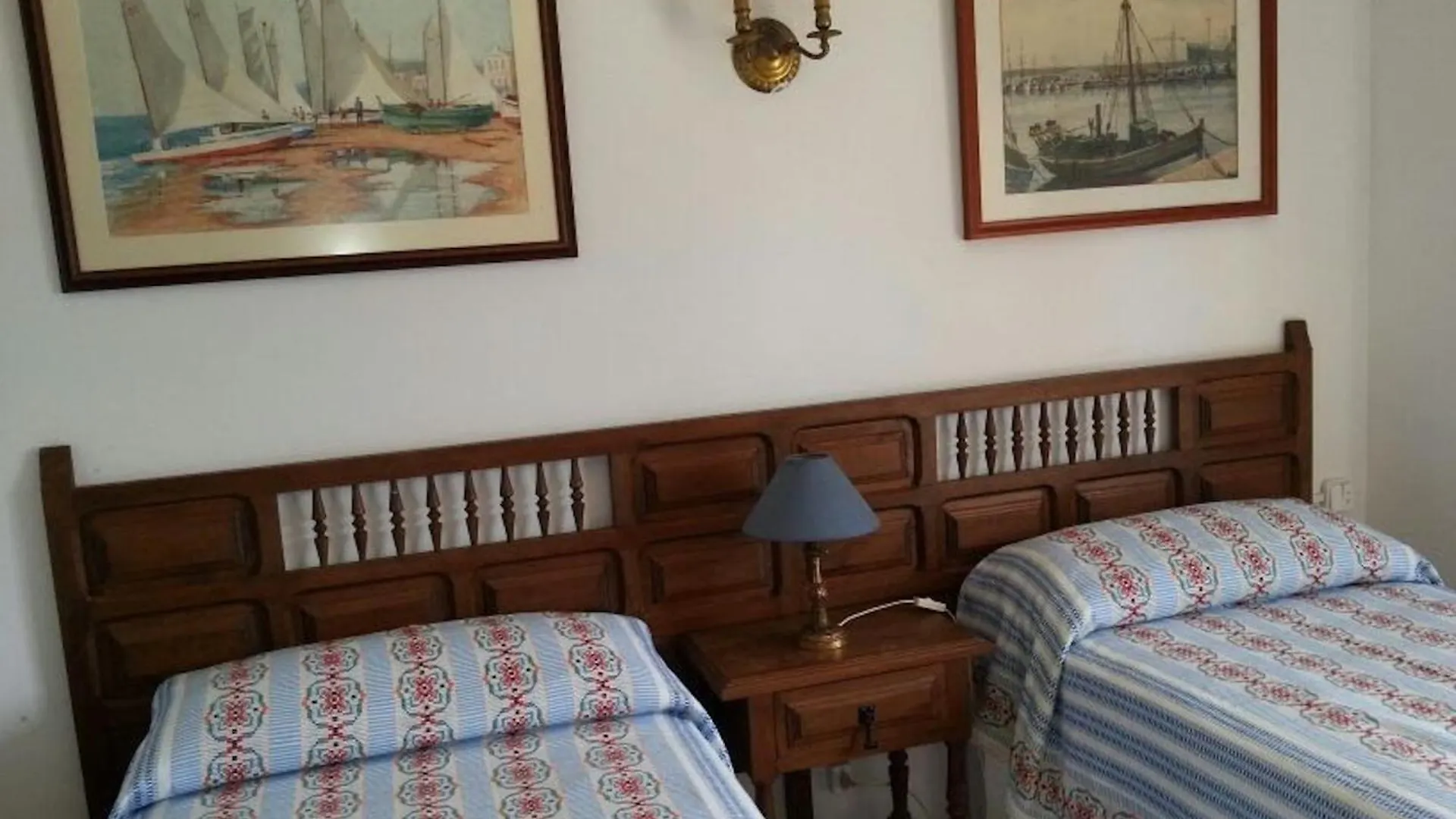 Spacious Flat With Sea Views, 3 Bedrooms, 2 Bathrooms And Next To The Beach!! Roda de Bera Spain